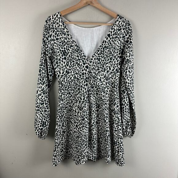 Line & Dot Holly Leopard Long Sleeve Mini Swing Dress Open Back XS Extra Small - Picture 4 of 13